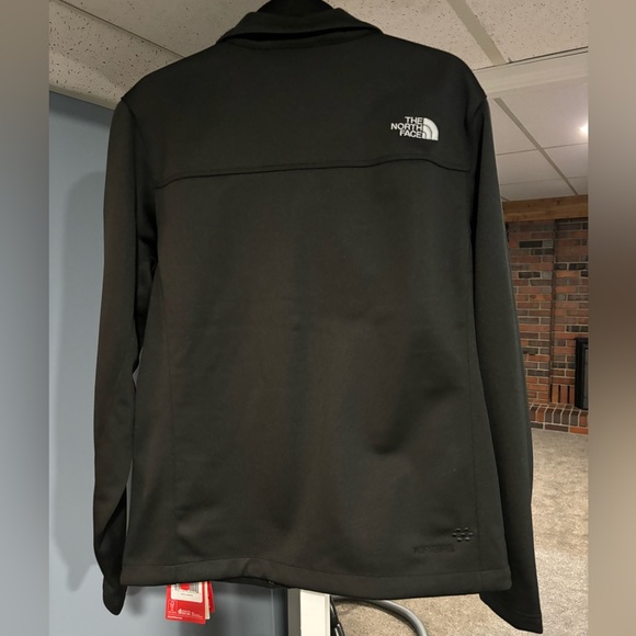 Men’s The North Face Jacket - Picture 3 of 3